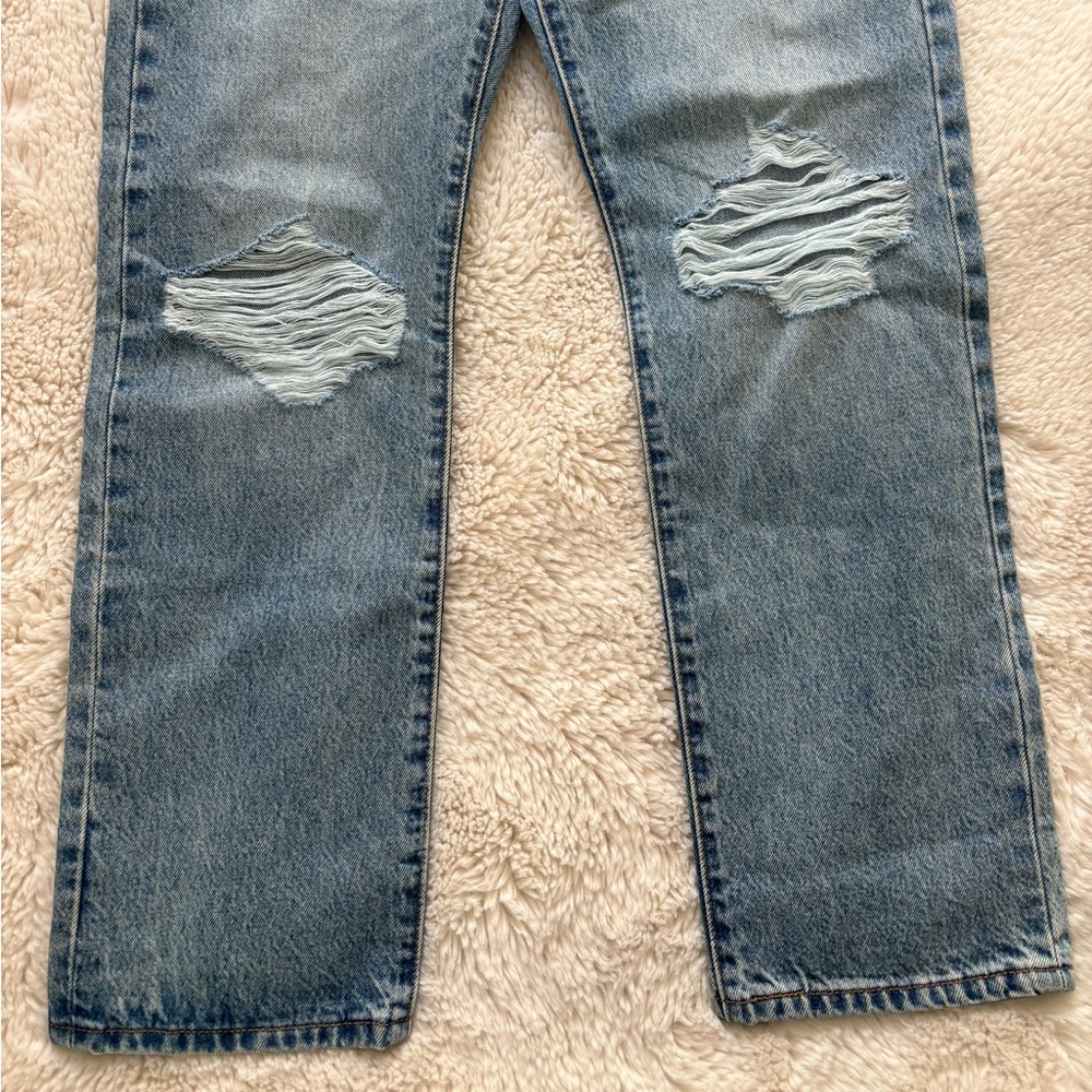 NWT Levi’s 501 High Rise Distressed Straight Leg Jeans - Picture 4 of 8